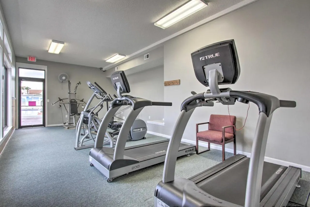 Convenient Condo With Hot Tub - Walk To Beach! パナマシティービーチ アパート
