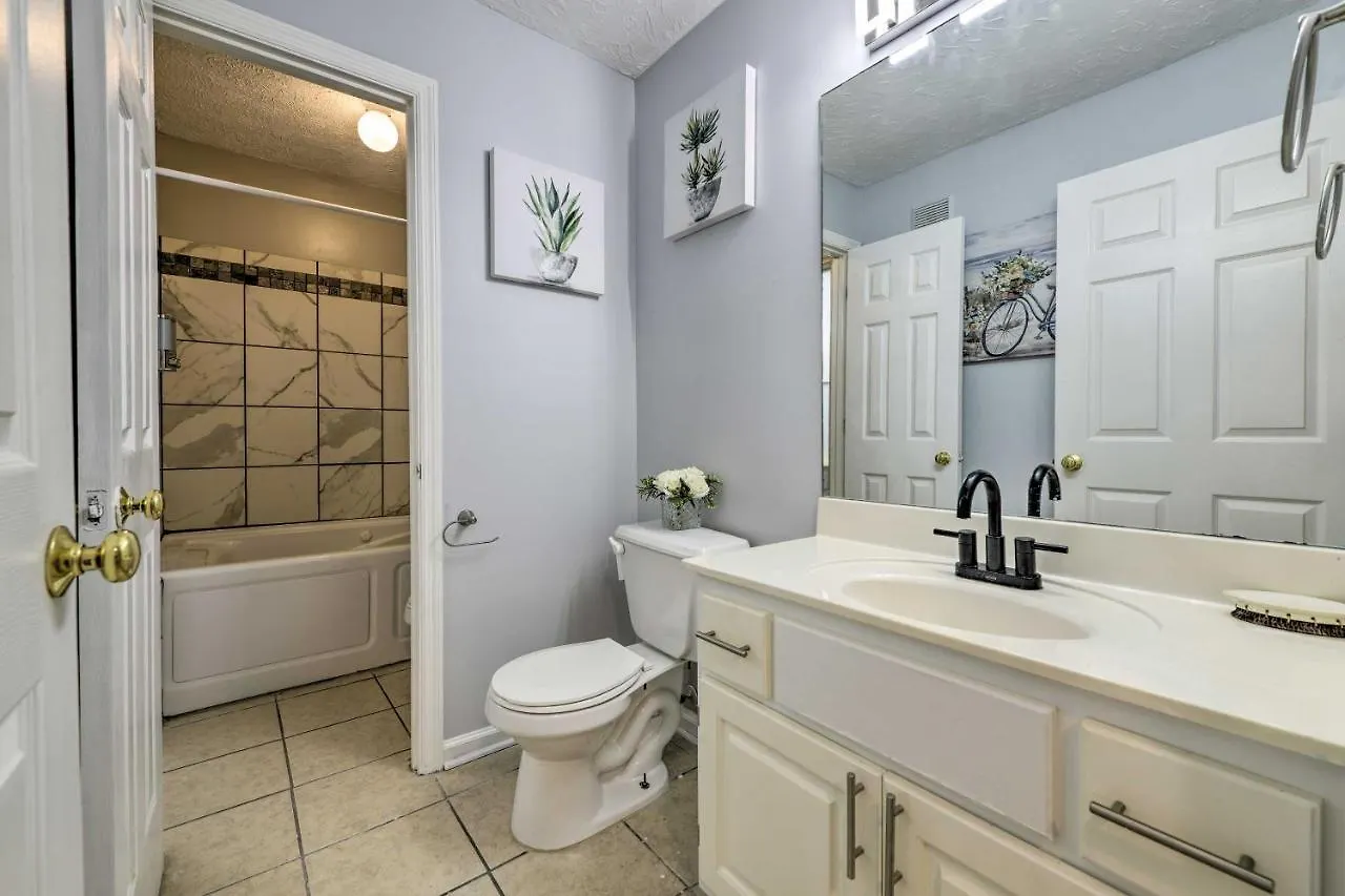 Convenient Condo With Hot Tub - Walk To Beach! Panama City Beach United States